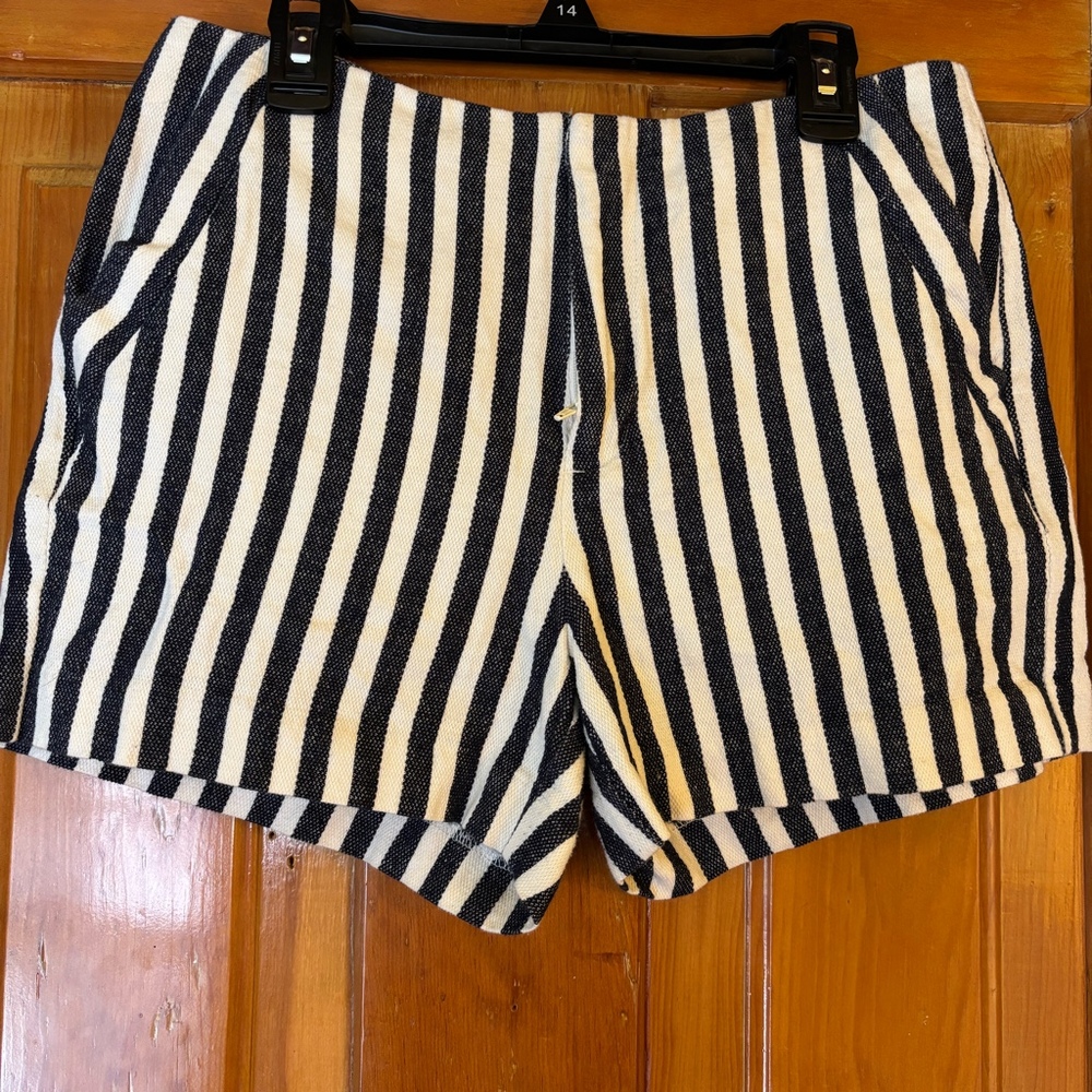 Banana Republic womens shorts